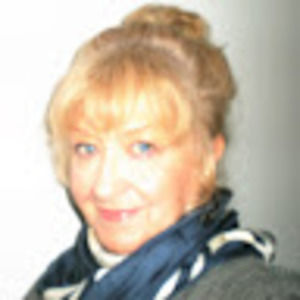 Meet your Posher, Moira